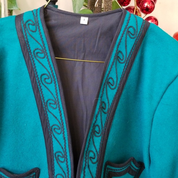 Jacket - Picture 4 of 8